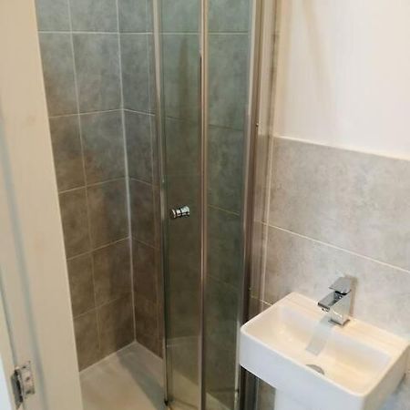 Ensuite Double-Bed Burnley Luaran gambar