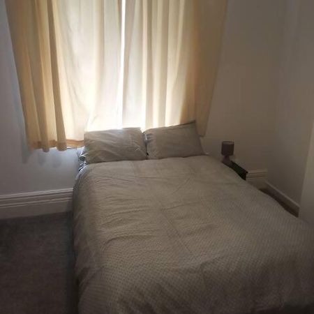 Ensuite Double-Bed Burnley Luaran gambar